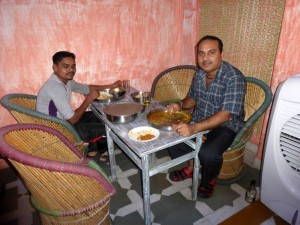 Jaipur RDB Hotel Bier-Traveller (2)